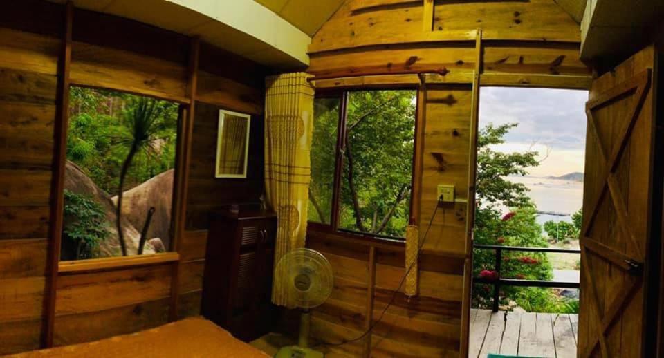 Thanh Nhi Homestay カムラン エクステリア 写真