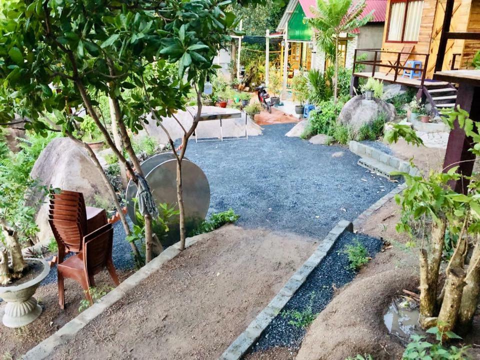 Thanh Nhi Homestay カムラン エクステリア 写真